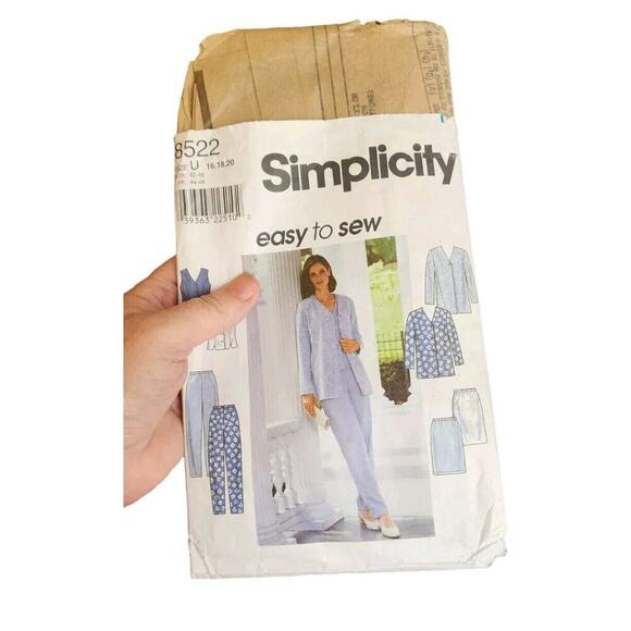 Lot of 7 Vtg Women's Sewing Patterns Dresses Skirts Crafts Cut & Uncut Most 8-12 - Picture 16 of 16